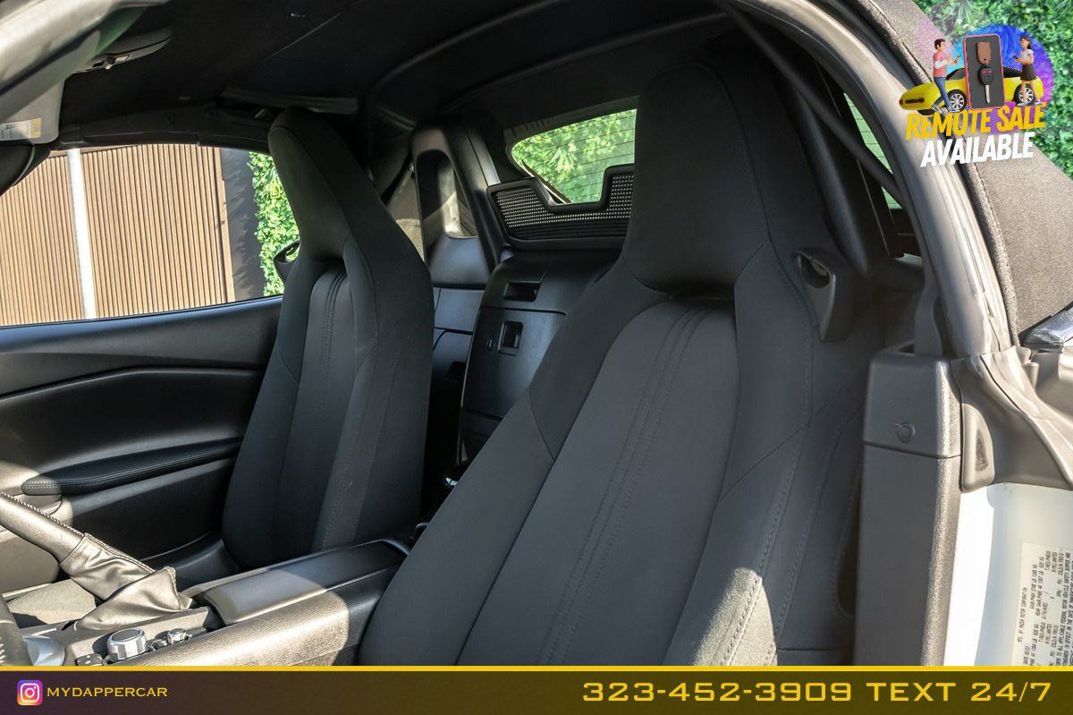 Used 2021 MAZDA MX-5 Miata Sport RWD image 12