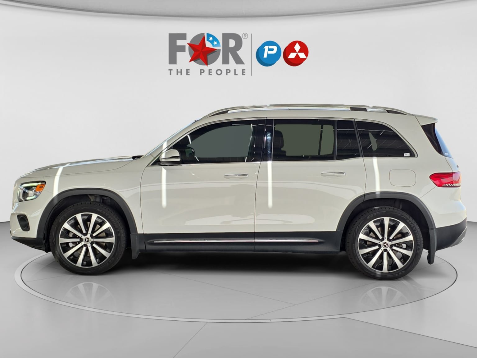 Used 2022 Mercedes-Benz GLB 250 4MATIC image 6