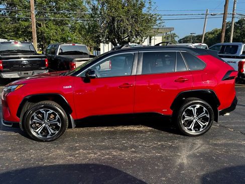 Used 2022 Toyota RAV4 XSE image 2