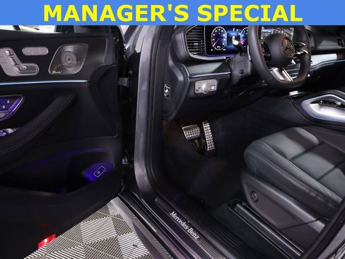 Used 2025 Mercedes-Benz GLS 450 4MATIC image 29