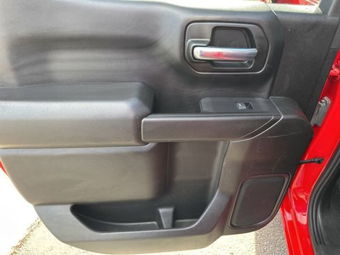 Used 2022 Chevrolet Silverado 1500 Custom image 18