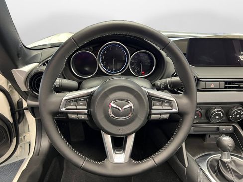 New 2025 MAZDA MX-5 Miata Club image 10