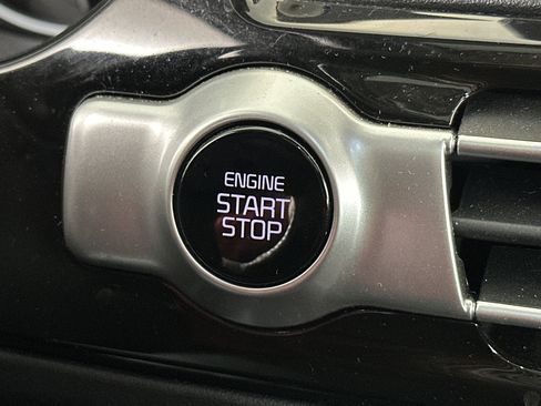 Certified 2023 Kia Seltos SX w/ SX Sunroof Package image 28