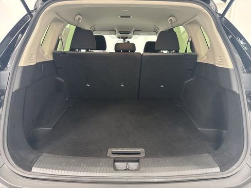 Used 2023 Nissan Rogue SV image 25