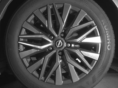 Used 2025 Nissan Altima 2.5 SV image 14