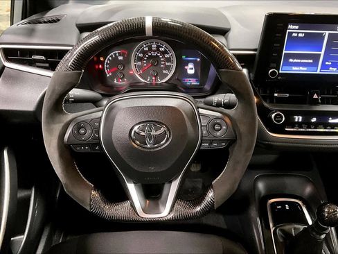 Used 2022 Toyota Corolla SE image 6