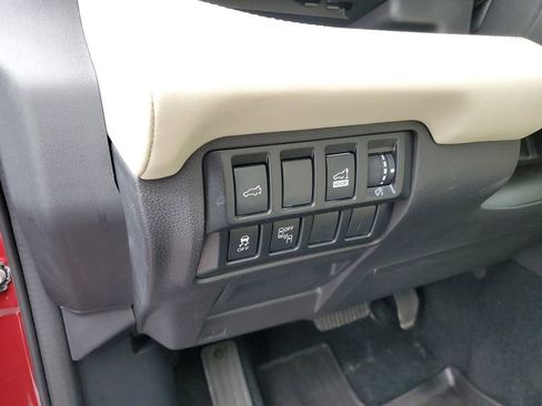 Used 2019 Subaru Ascent Limited w/ Popular Package #2 image 10