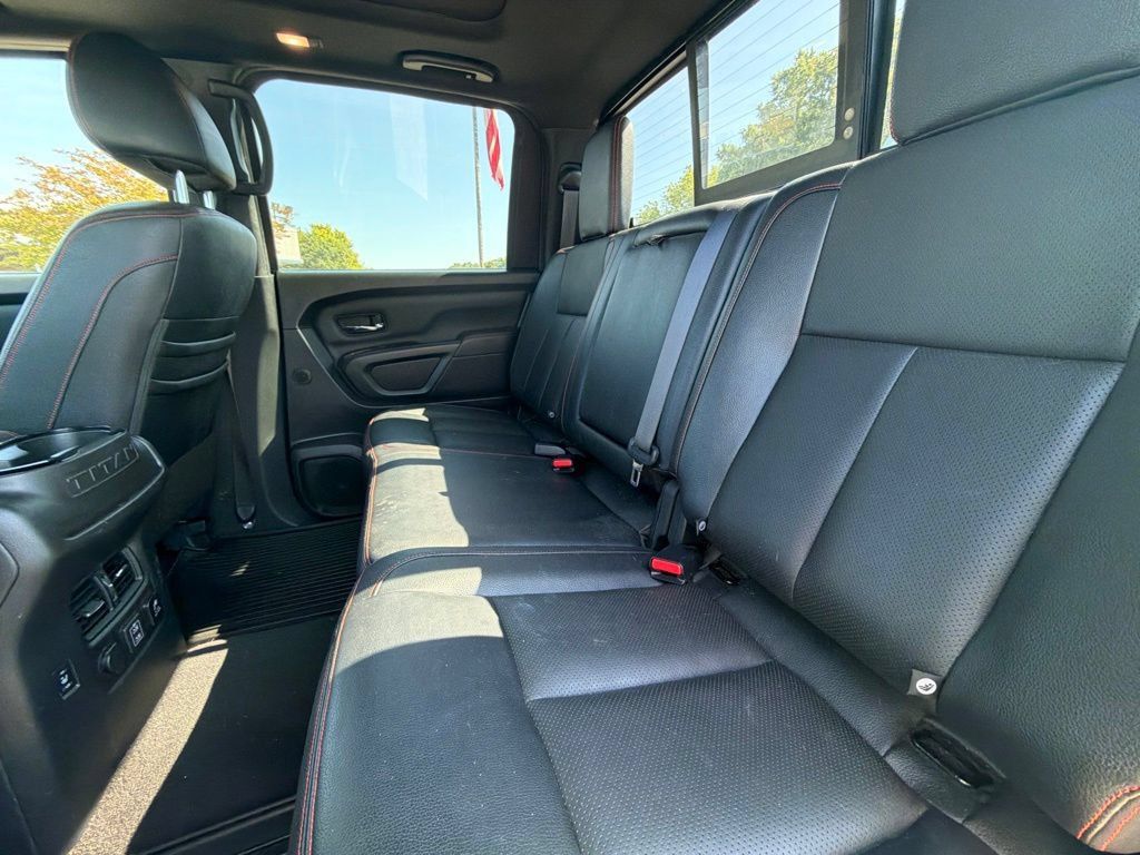 Used 2021 Nissan Titan PRO-4X w/ Pro-4x Convenience Package AWD/4WD image 12