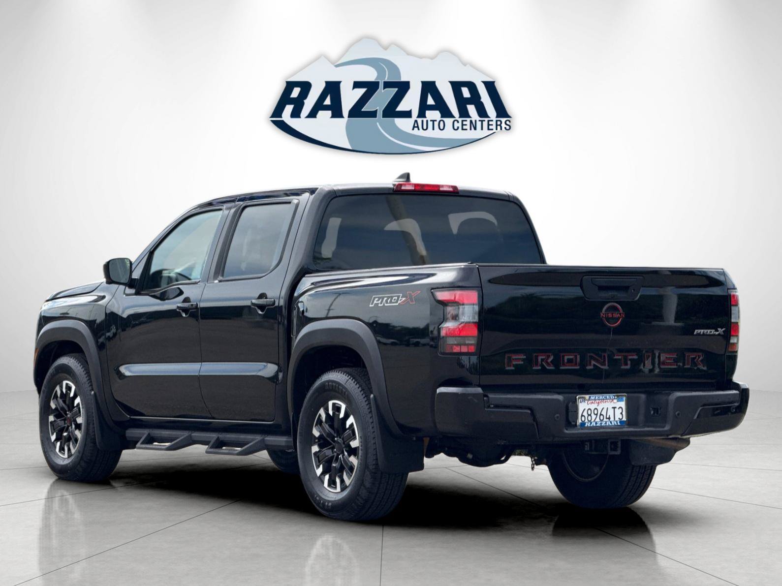 Used 2023 Nissan Frontier Pro-X w/ Pro Convenience Package RWD image 5