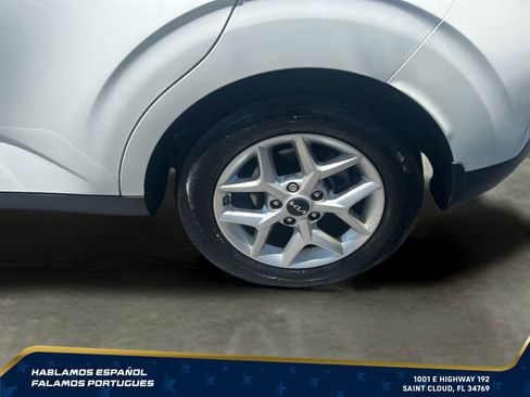 Used 2025 Kia Soul LX w/ LX Technology Package FWD image 34