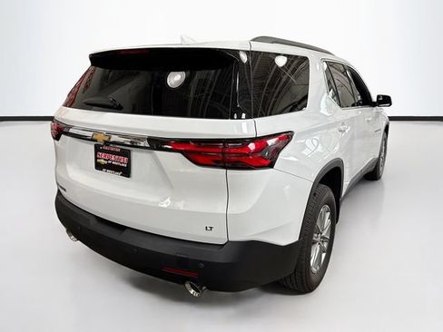 Used 2023 Chevrolet Traverse LT FWD image 6