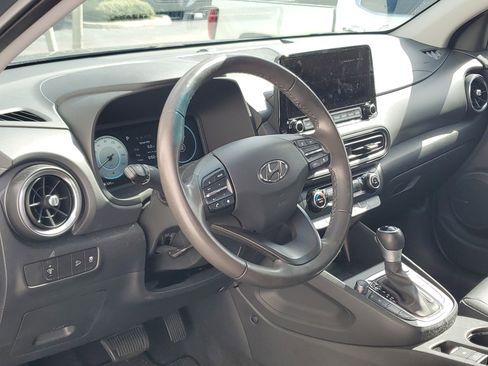 Used 2023 Hyundai Kona Limited image 10
