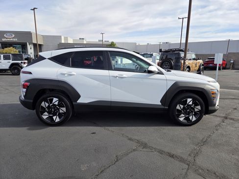 Used 2025 Hyundai Kona SEL image 7