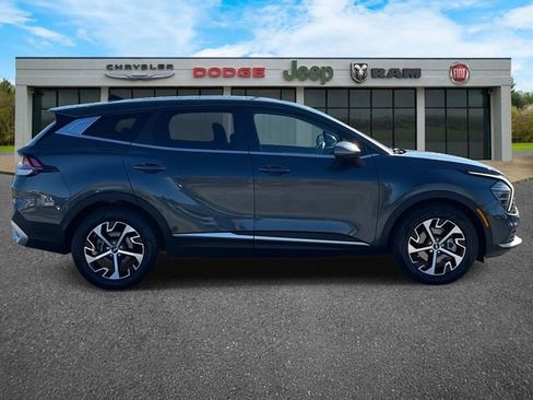 Used 2024 Kia Sportage EX image 29