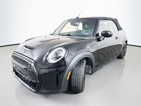 Used 2022 MINI Cooper S w/ Premium Package image 3
