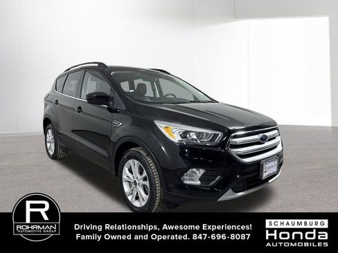 Used 2019 Ford Escape SEL image 3