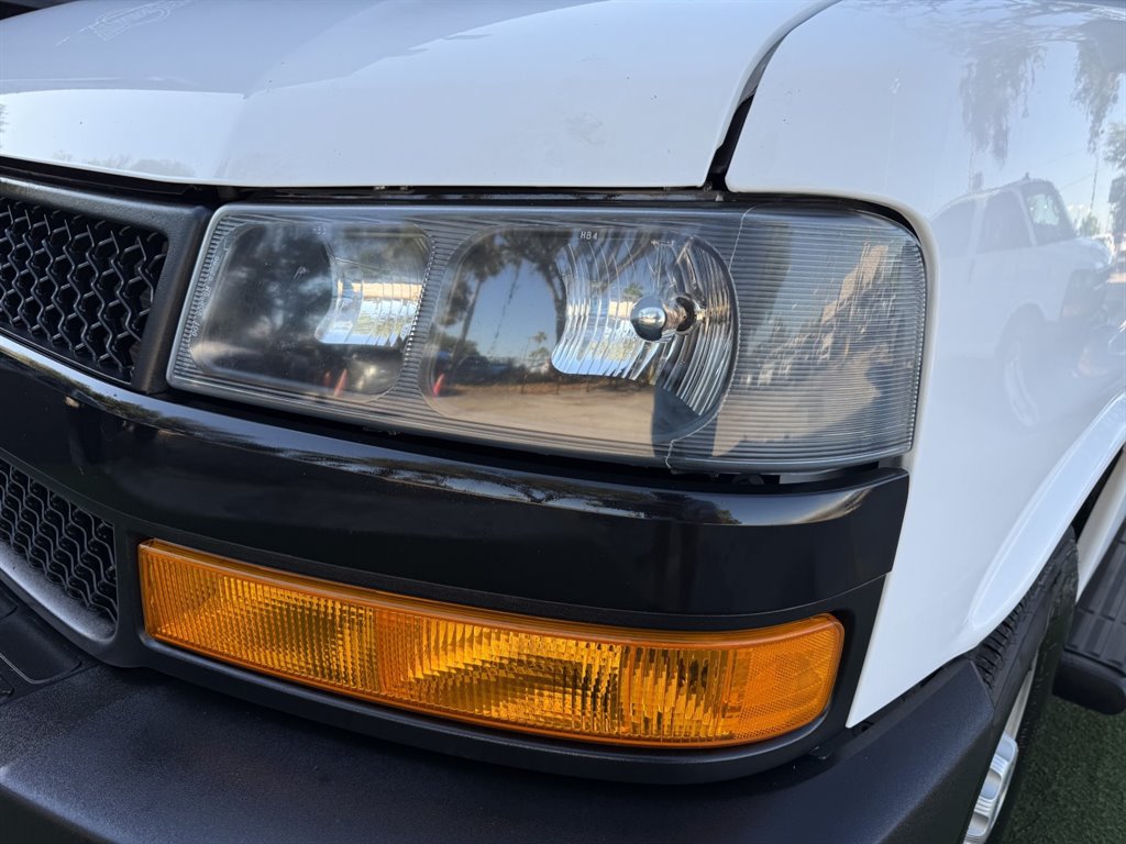 Used 2023 Chevrolet Express 3500 LS RWD image 10