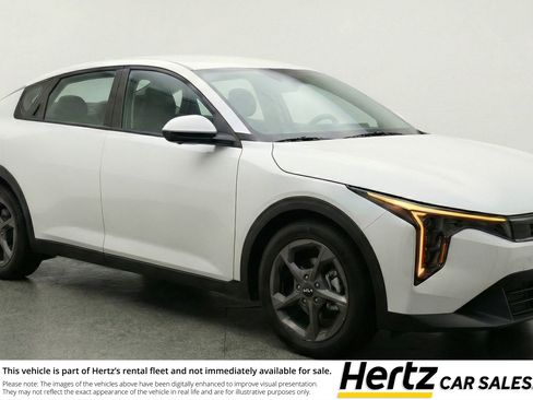 Used 2025 Kia K4 FWD image 1