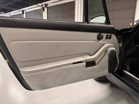 Used 1995 Porsche 911 Cabriolet image 21