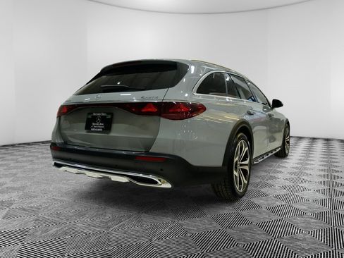 Used 2025 Mercedes-Benz E 450 4MATIC All-Terrain Wagon image 5