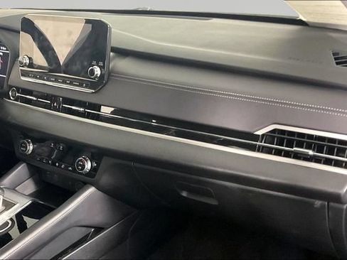 Used 2023 Mitsubishi Outlander SEL FWD image 26