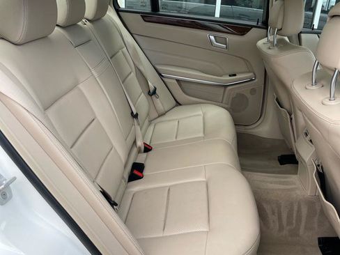 Used 2014 Mercedes-Benz E 350 4MATIC Sedan image 18