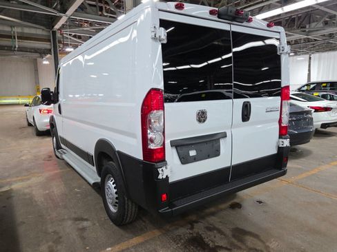 Used 2025 RAM ProMaster 2500 w/ U-Haul Equipment Group FWD image 2