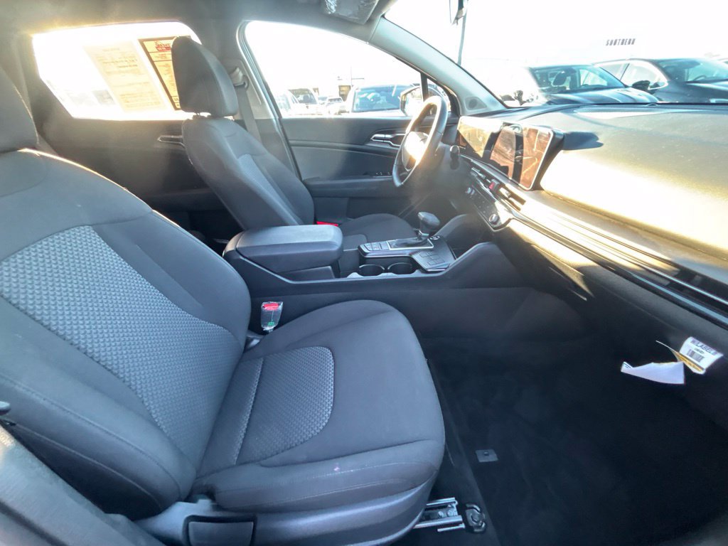 Certified 2026 Kia Sportage LX FWD image 24