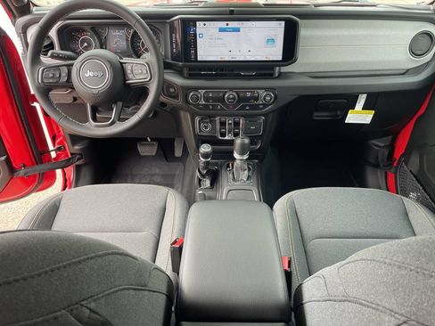New 2025 Jeep Gladiator Sport AWD/4WD image 25