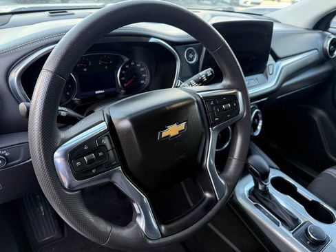 Used 2023 Chevrolet Blazer LT image 21