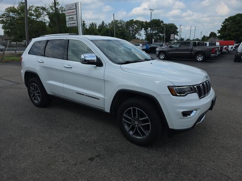 Used 2017 Jeep Grand Cherokee Limited w/ Luxury Group II AWD/4WD image 1