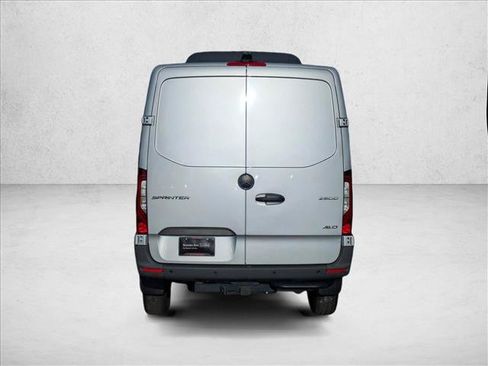 Used 2025 Mercedes-Benz Sprinter 2500 image 7