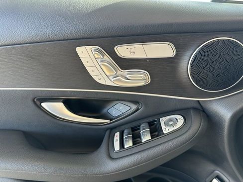 Used 2021 Mercedes-Benz GLC 300 GLC 300 image 27