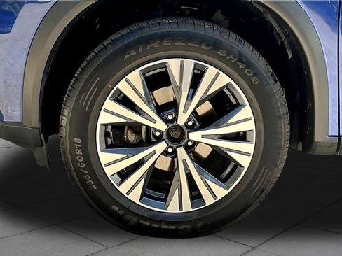 Used 2023 Nissan Rogue SV AWD/4WD image 11