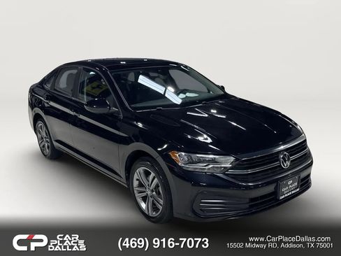Used 2022 Volkswagen Jetta SE FWD image 1