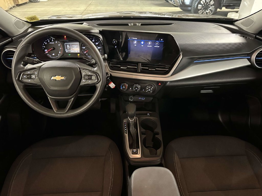 Certified 2024 Chevrolet Trax LS w/ LS Convenience Package FWD image 15