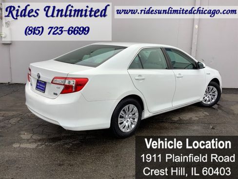 Used 2012 Toyota Camry LE FWD image 8
