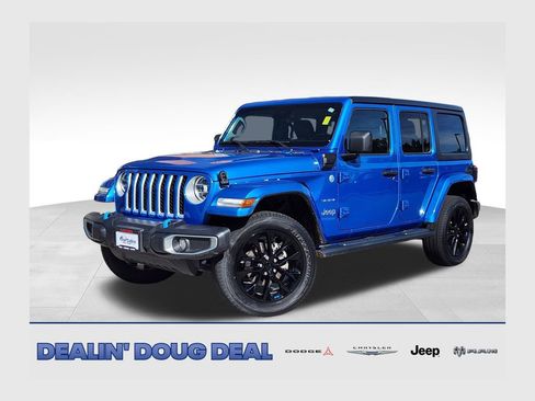 Used 2022 Jeep Wrangler Unlimited Sahara w/ Cold Weather Group image 1