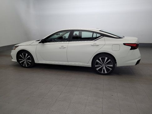 Used 2022 Nissan Altima 2.5 SR AWD/4WD image 3