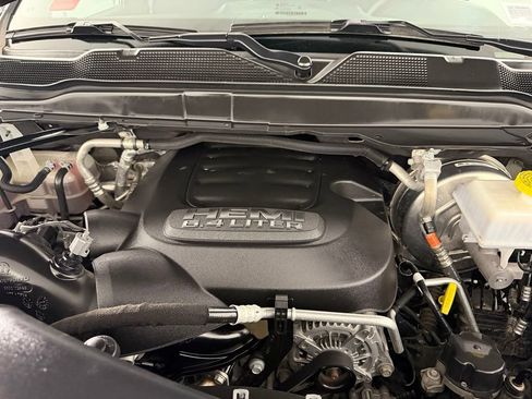 Used 2025 RAM 2500 Big Horn AWD/4WD image 34