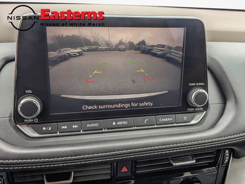 Used 2022 Nissan Rogue SV image 37