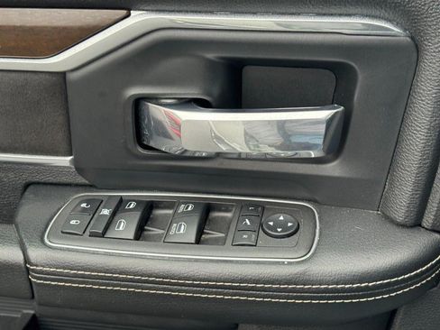 Used 2022 RAM 2500 Laramie image 27