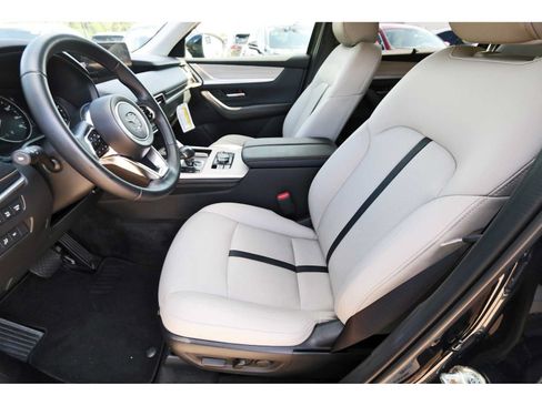 Used 2026 MAZDA CX-90 3.3 Turbo w/ Preferred Package AWD/4WD image 11