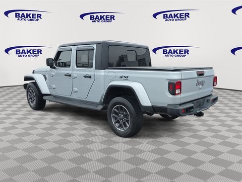Used 2022 Jeep Gladiator Overland w/ Popular Equipment Package image 5