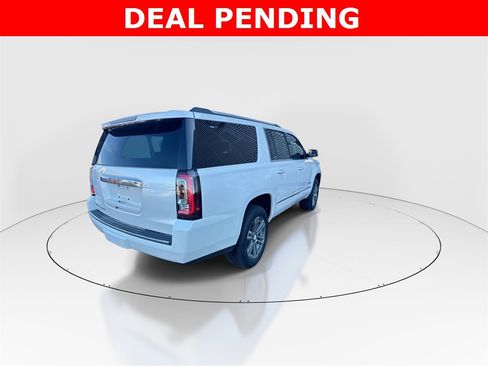 Used 2018 GMC Yukon XL Denali w/ Denali Ultimate Package image 8