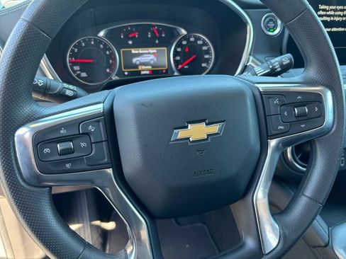 Used 2025 Chevrolet Blazer LT FWD image 25