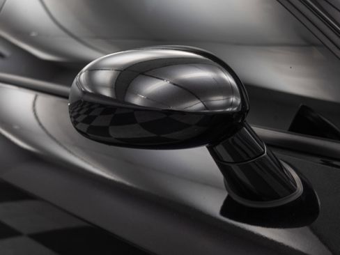 Used 2015 Dodge Challenger SRT Hellcat image 19