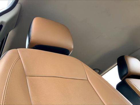 Used 2018 GMC Terrain SLT w/ Preferred Package FWD image 14