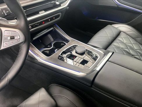 Used 2024 BMW X7 xDrive40i AWD/4WD image 14