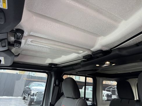 Used 2020 Jeep Wrangler Unlimited Rubicon image 32